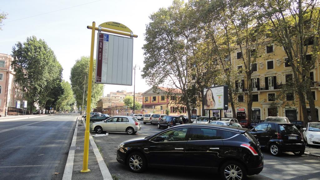 B&B Giovine Italia Rome Bagian luar foto